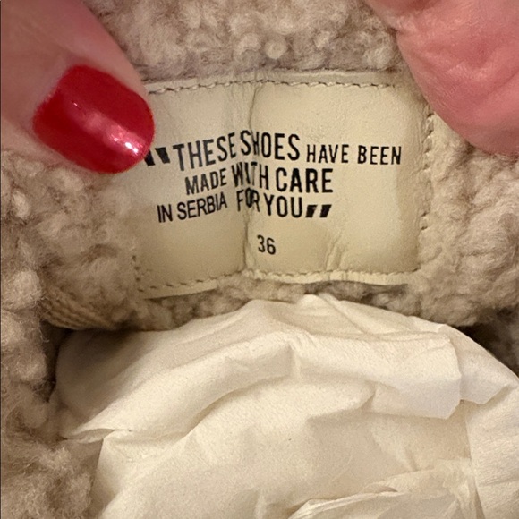 NWT VOILE BLANCHE JULIA Brown Pump Fur Suede
Sneakers - Picture 12 of 16